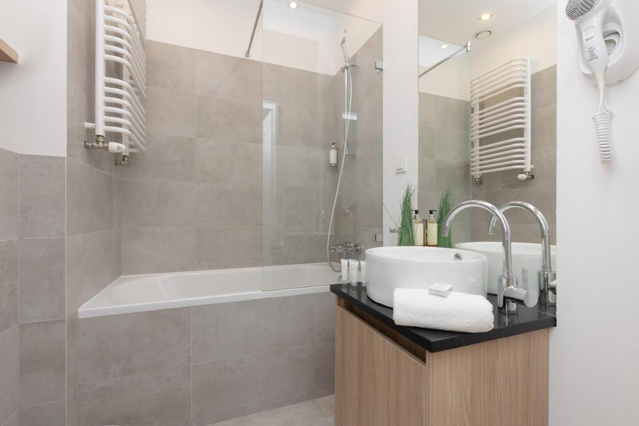 Wola Pet-Friendly Apartments With Ac Slawinska By Noclegi Renters Warschau Buitenkant foto