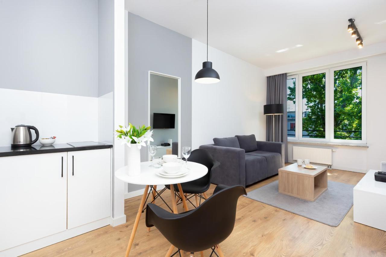 Wola Pet-Friendly Apartments With Ac Slawinska By Noclegi Renters Warschau Buitenkant foto