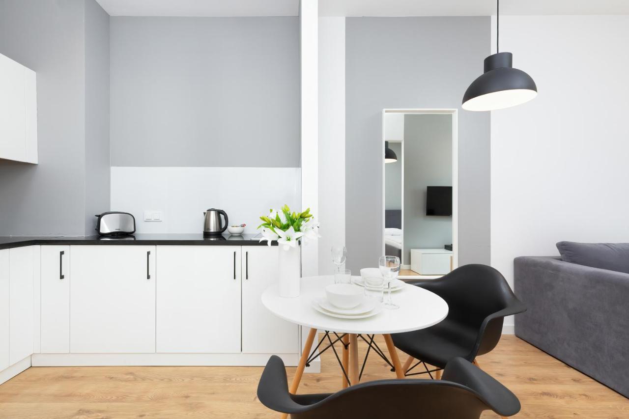 Wola Pet-Friendly Apartments With Ac Slawinska By Noclegi Renters Warschau Buitenkant foto