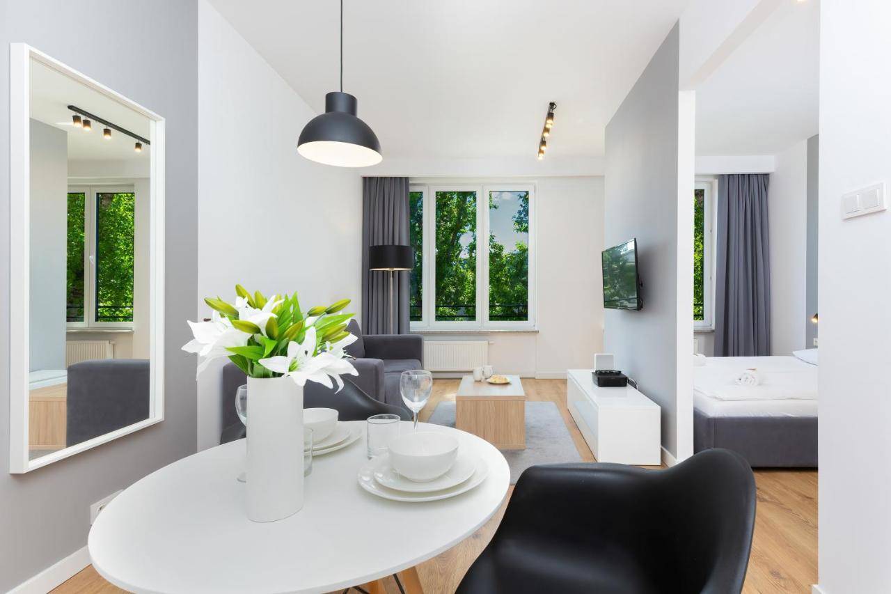 Wola Pet-Friendly Apartments With Ac Slawinska By Noclegi Renters Warschau Buitenkant foto
